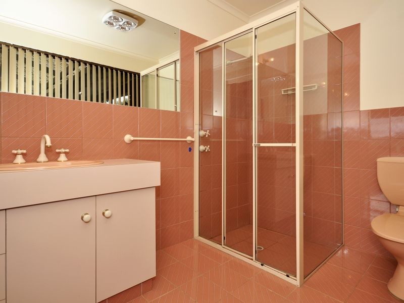 46 Broadmeadow Dr, Flagstaff Hill SA 5159