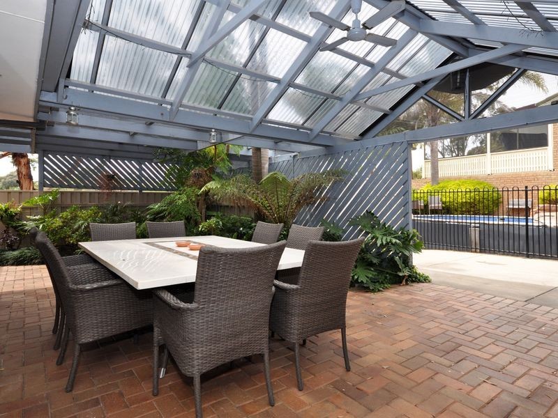 18 Kyre St, Aberfoyle Park SA 5159