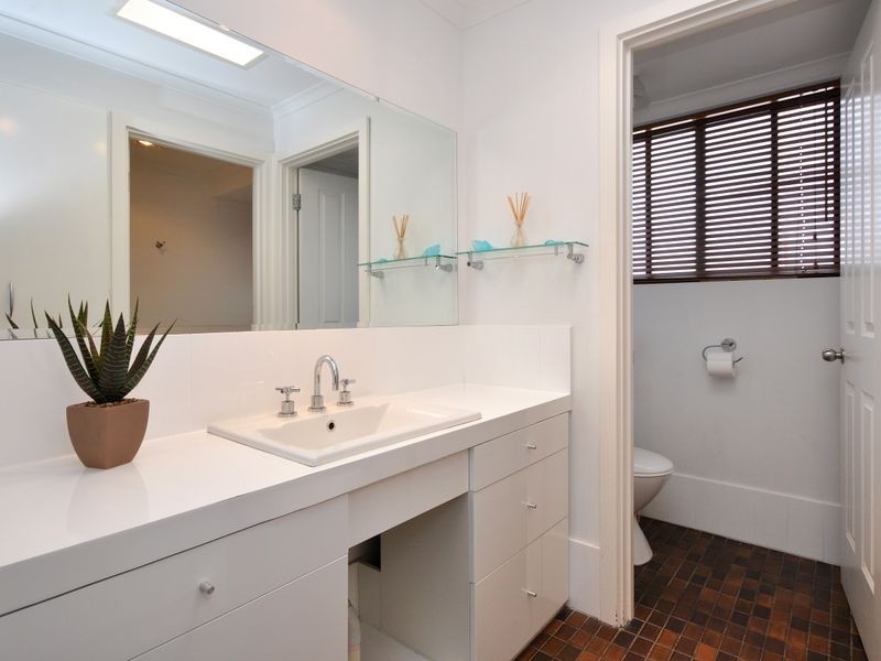 18 Kyre St, Aberfoyle Park SA 5159