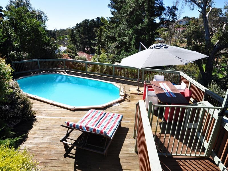 4 Blue Spruce Ct, Aberfoyle Park SA 5159