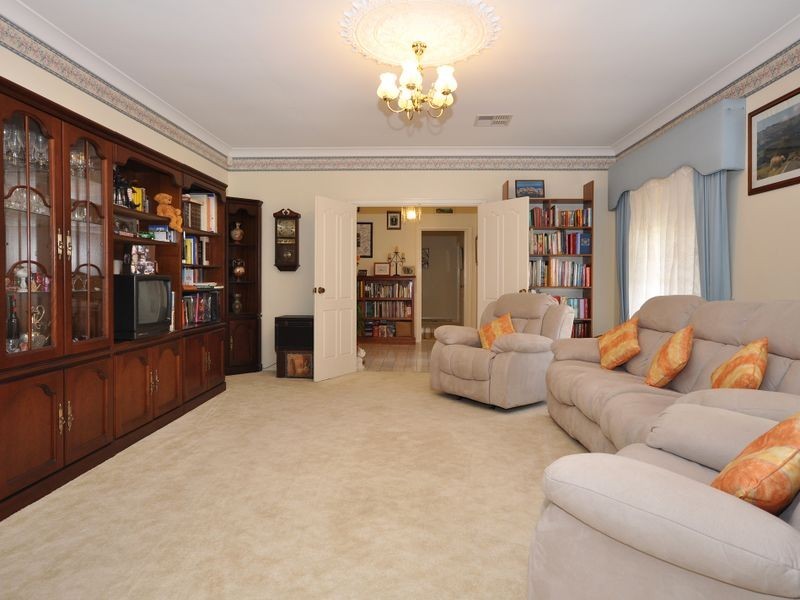 9-11 Dumphries St, Flagstaff Hill SA 5159