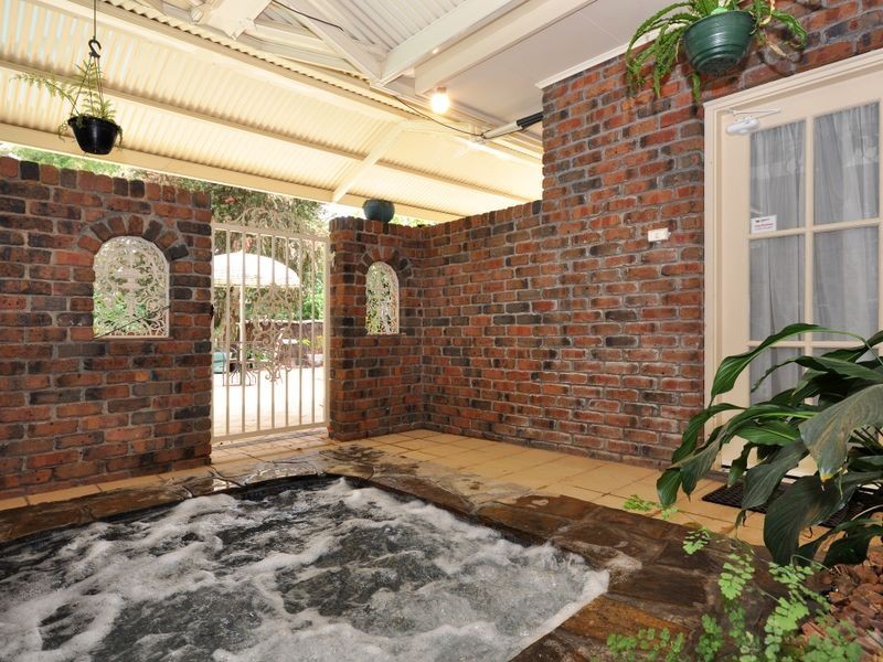 9-11 Dumphries St, Flagstaff Hill SA 5159