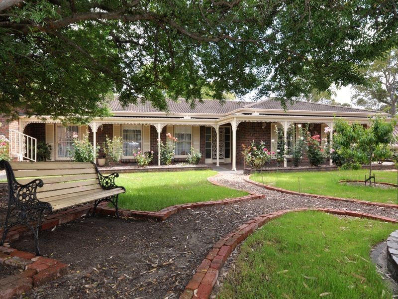 9-11 Dumphries St, Flagstaff Hill SA 5159