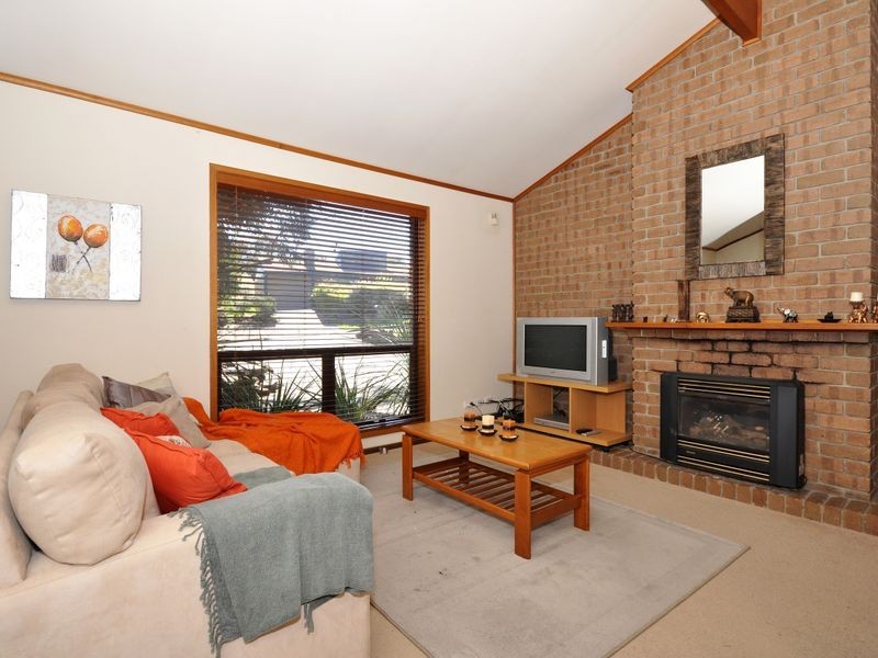 12 Tania Drive, Aberfoyle Park SA 5159