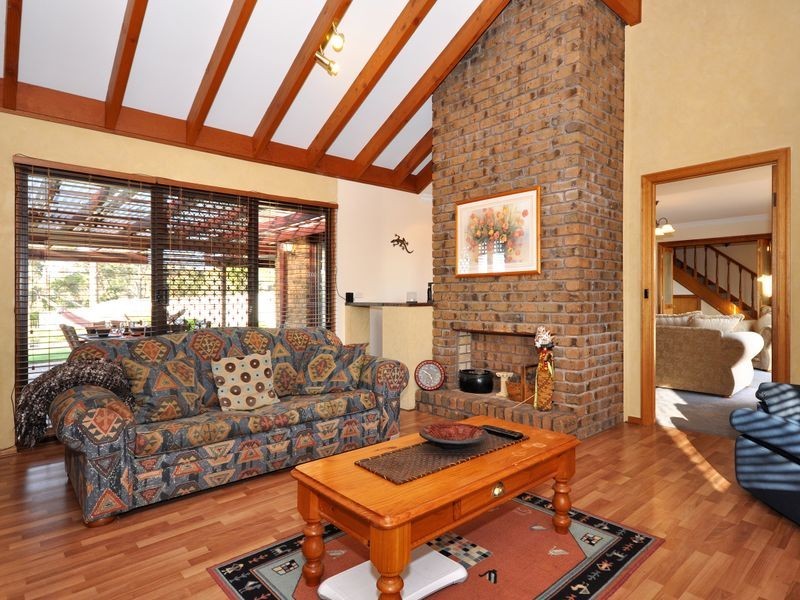 27-29 Grevillea Rd, Aberfoyle Park SA 5159