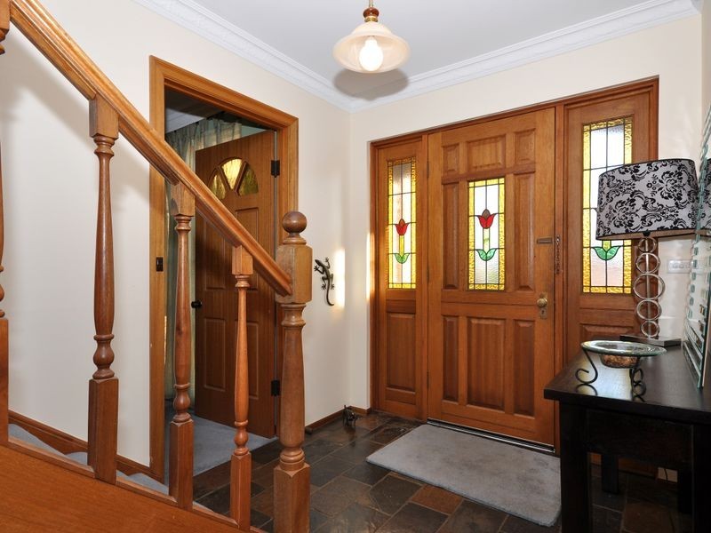 27-29 Grevillea Rd, Aberfoyle Park SA 5159