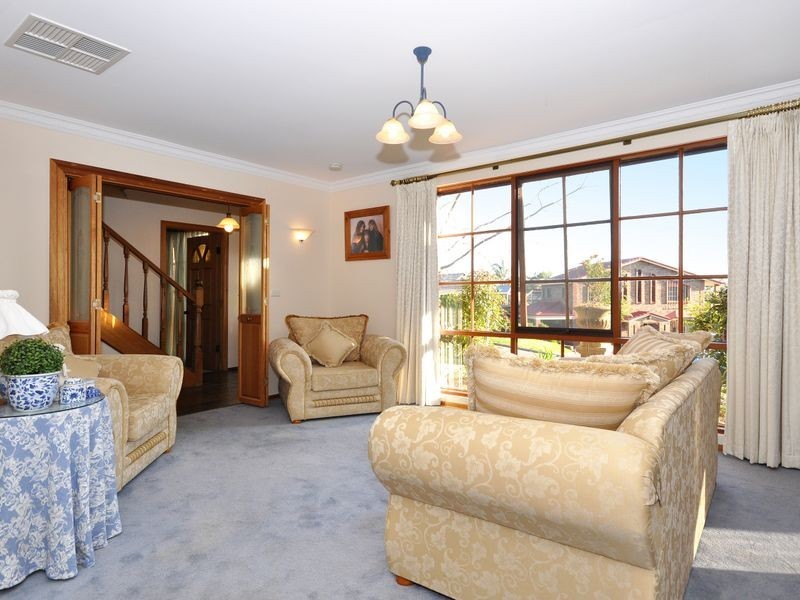 27-29 Grevillea Rd, Aberfoyle Park SA 5159