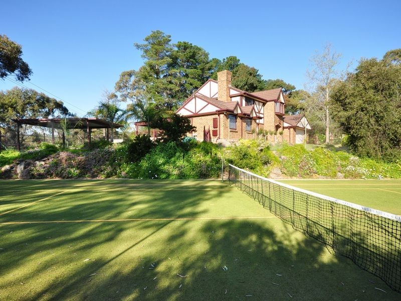 27-29 Grevillea Rd, Aberfoyle Park SA 5159