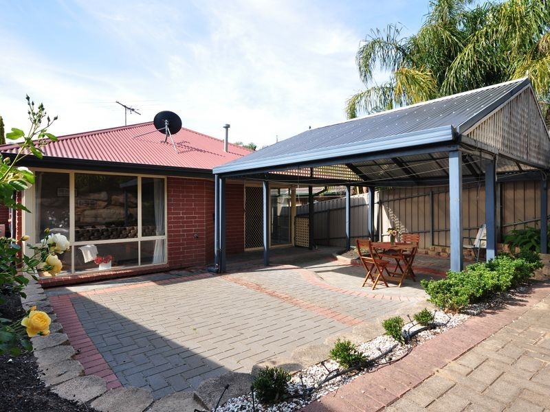 30 Moorfield Mw, Aberfoyle Park SA 5159