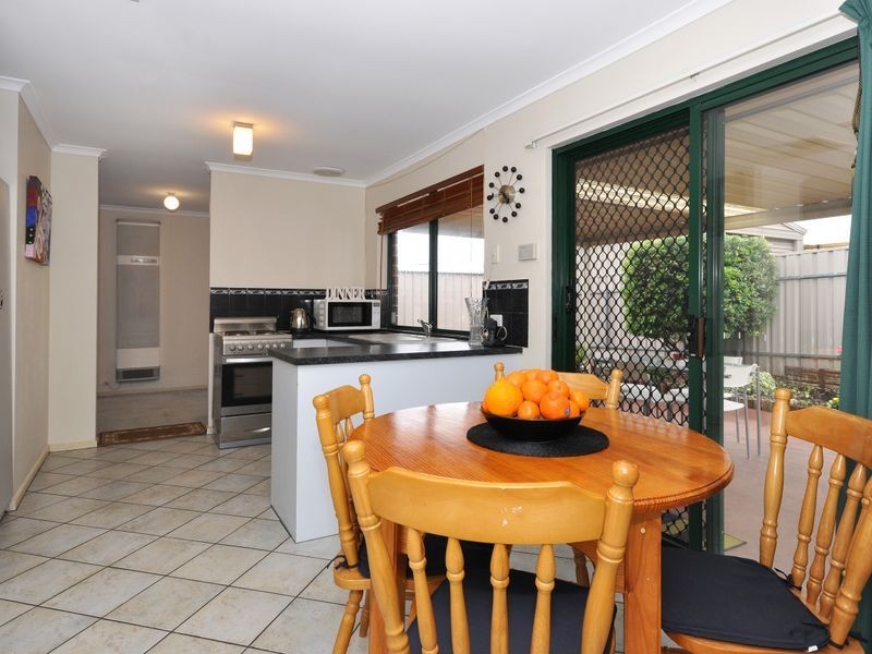 32 Muscatel Cct, Old Reynella SA 5161