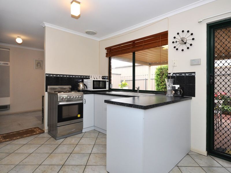 32 Muscatel Cct, Old Reynella SA 5161