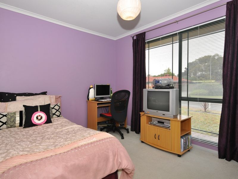 32 Muscatel Cct, Old Reynella SA 5161