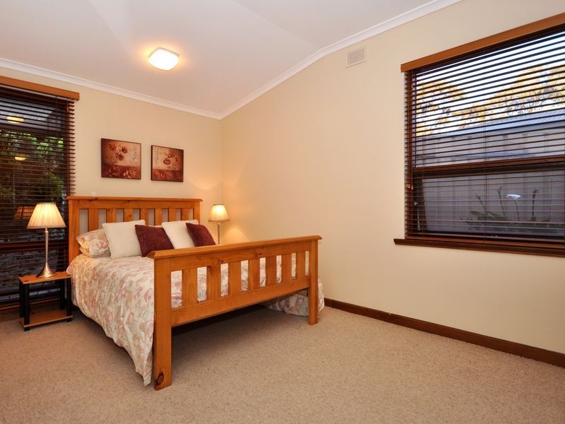 19 Hartley St, Flagstaff Hill SA 5159