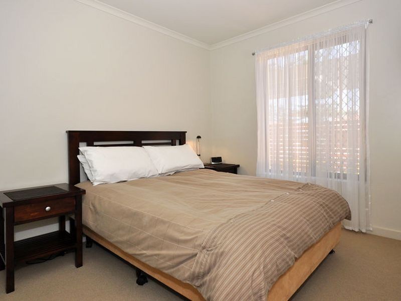 2/18 Broadway, Glenelg South SA 5045