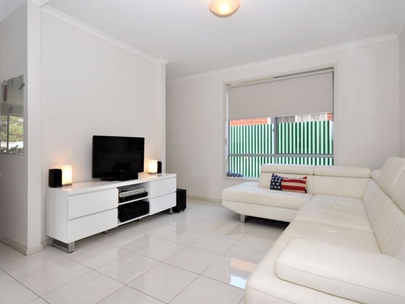 38 Cambridge St, Port Noarlunga South SA 5167