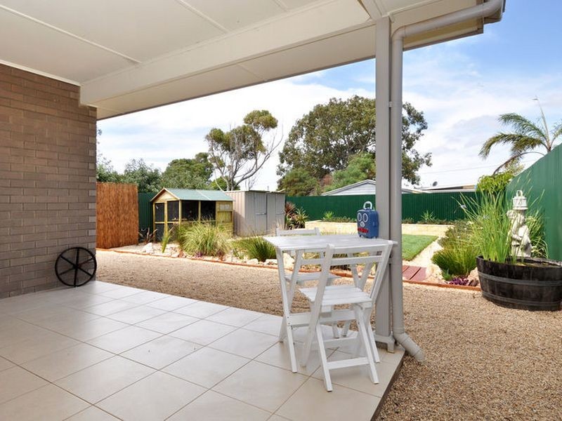38 Cambridge St, Port Noarlunga South SA 5167