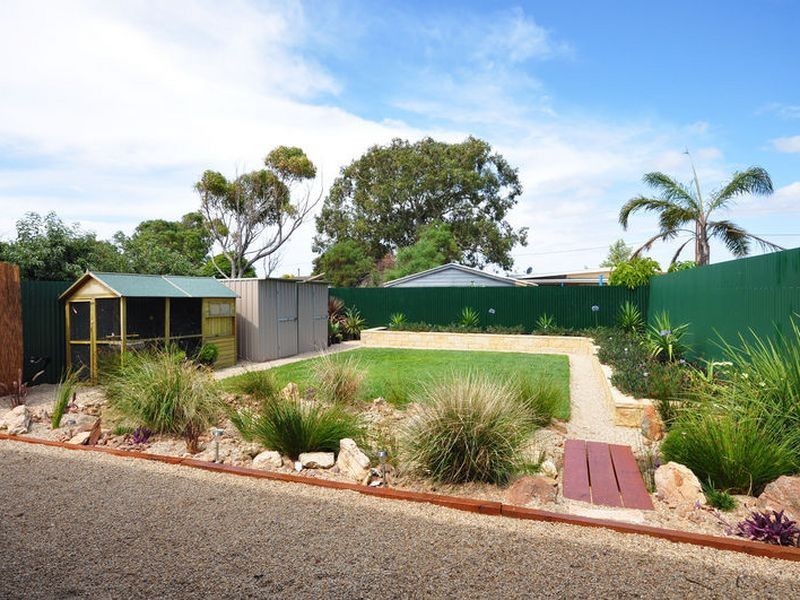 38 Cambridge St, Port Noarlunga South SA 5167