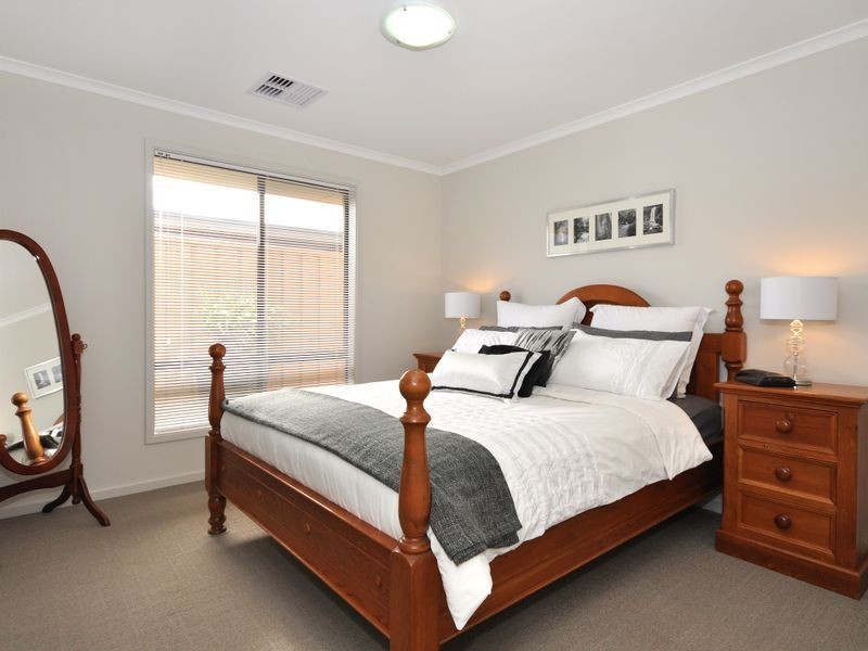 3 Telegraph Rd, Seaford Meadows SA 5169