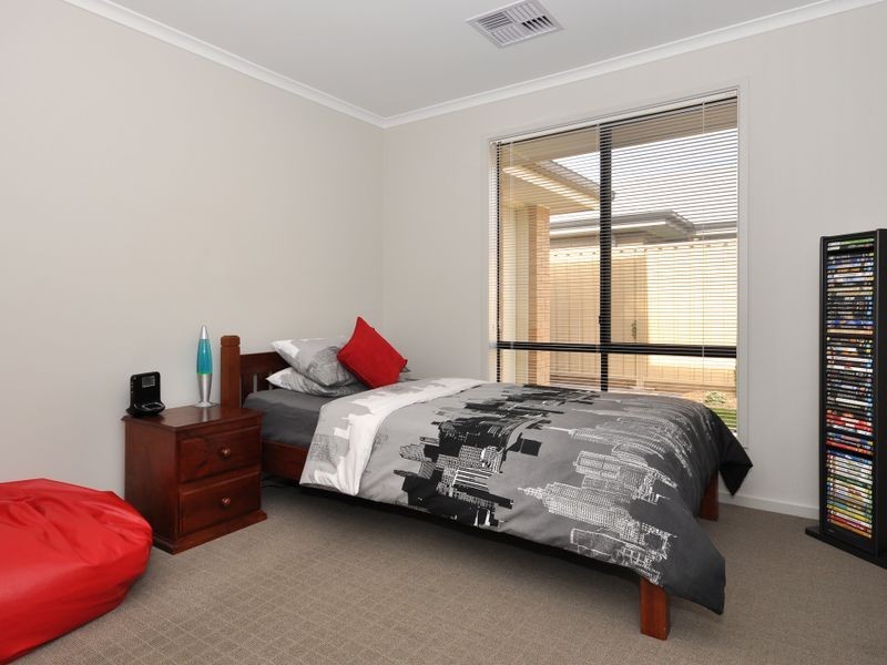 3 Telegraph Rd, Seaford Meadows SA 5169