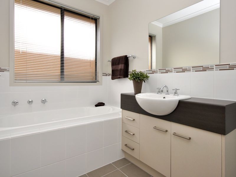 3 Telegraph Rd, Seaford Meadows SA 5169