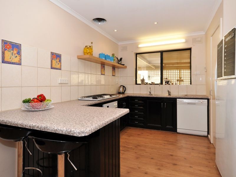 28 Booth Street, Happy Valley SA 5159