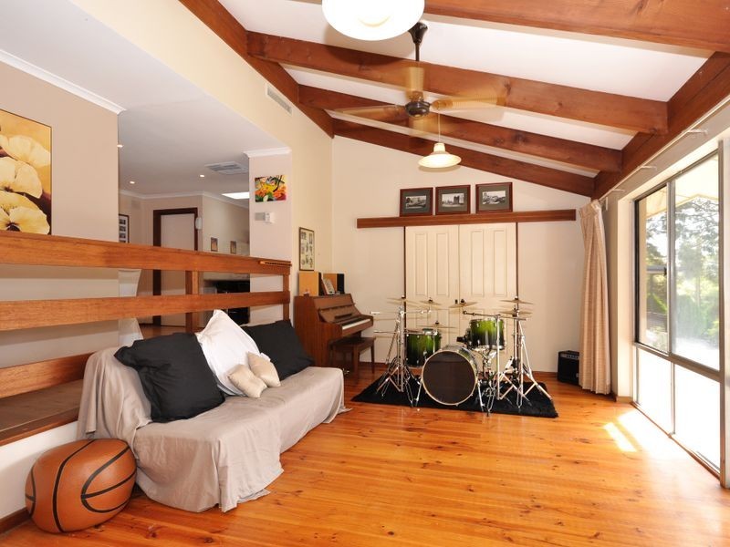 28 Booth Street, Happy Valley SA 5159