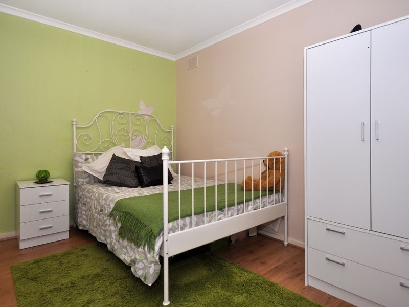 28 Booth Street, Happy Valley SA 5159