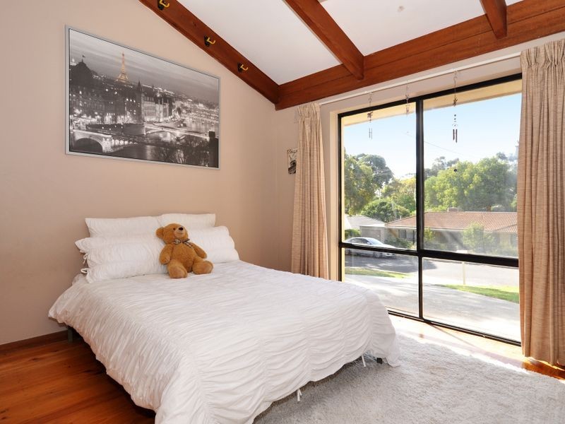 28 Booth Street, Happy Valley SA 5159