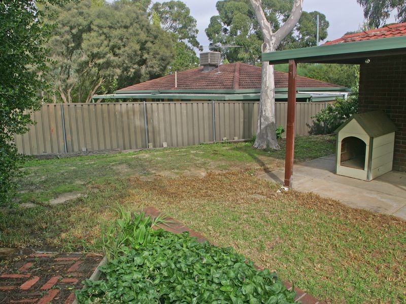 9 Mary St, Happy Valley SA 5159