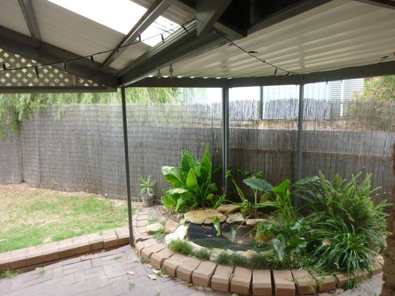 77 Sunnymeade Dr, Aberfoyle Park SA 5159