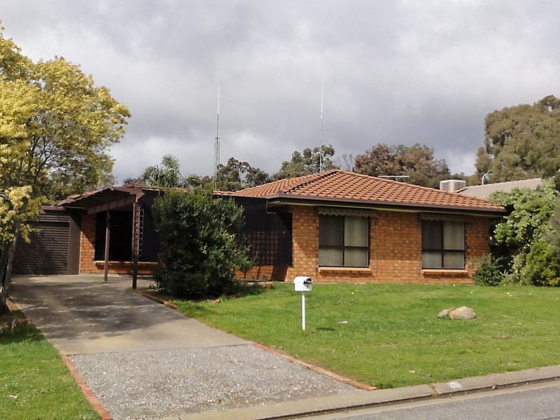 7 Kuantan Dr, Aberfoyle Park SA 5159