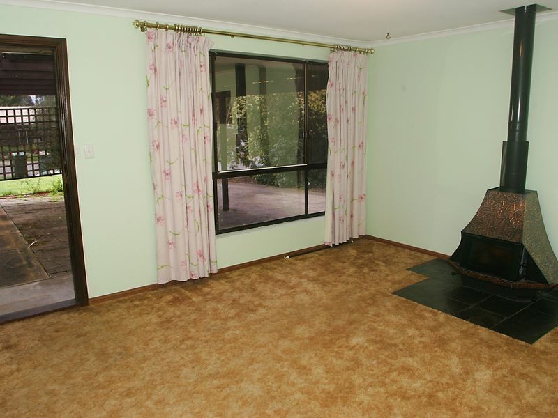 7 Kuantan Dr, Aberfoyle Park SA 5159