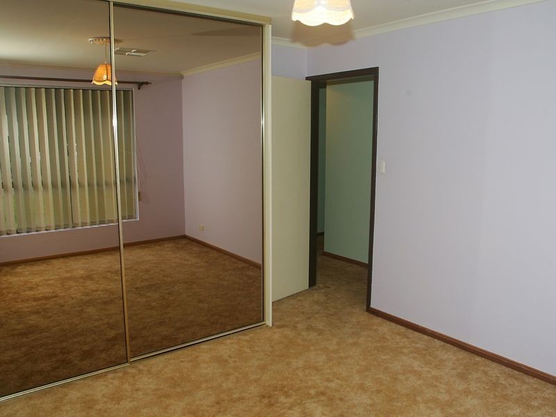 7 Kuantan Dr, Aberfoyle Park SA 5159