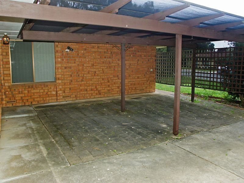 7 Kuantan Dr, Aberfoyle Park SA 5159