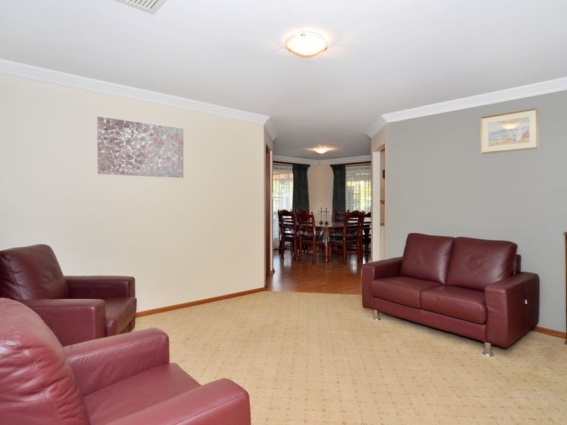 174 Pimpala Rd, Woodcroft SA 5162