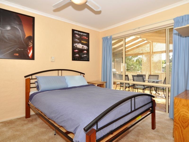38 Robbie Dr, Reynella East SA 5161