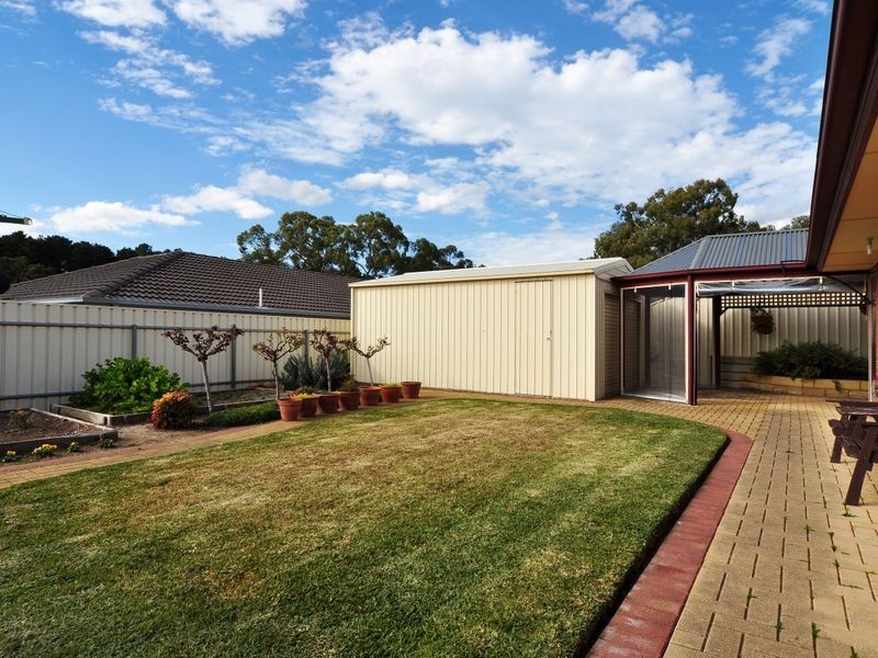 21 Nicholas Wk, Aberfoyle Park SA 5159