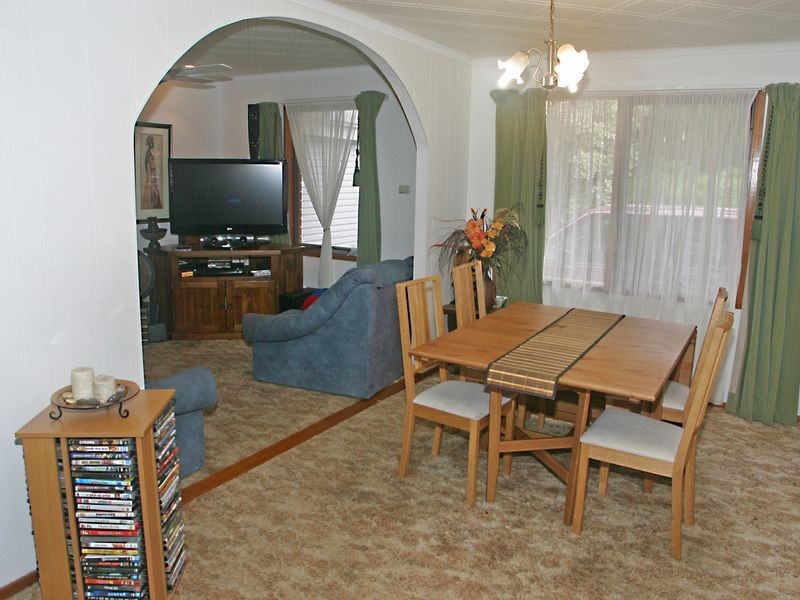 10 Arnhem Cr, Hackham West SA 5163