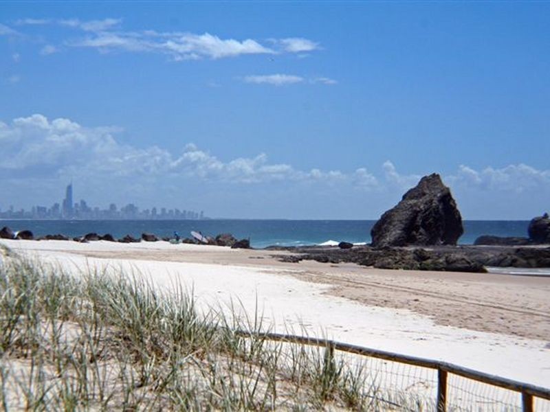 3J/828 Pacific Parade, Currumbin QLD 4223