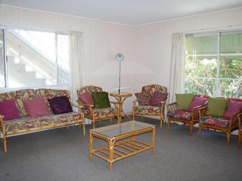 5/806 Pacific Parade, Currumbin QLD 4223