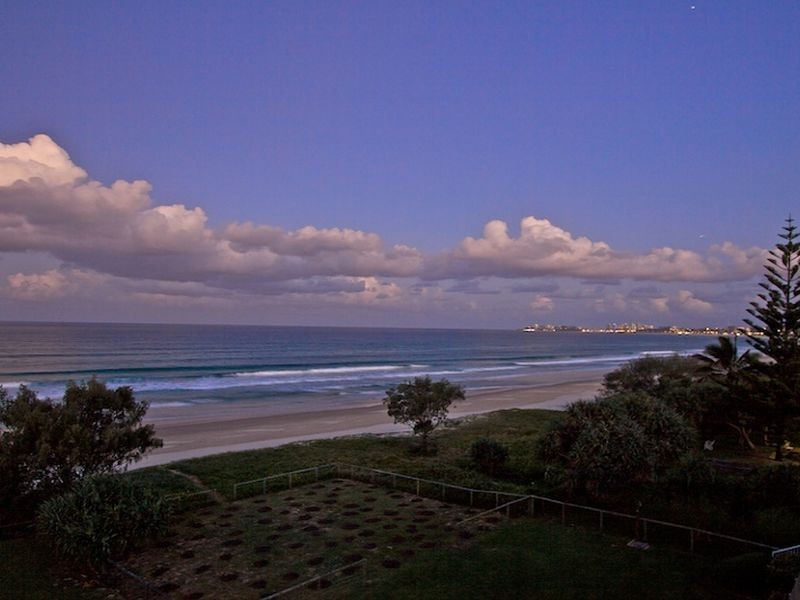 4/399 Golden Four Drive, Tugun QLD 4224
