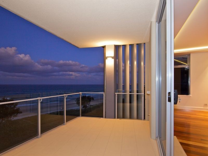 4/399 Golden Four Drive, Tugun QLD 4224