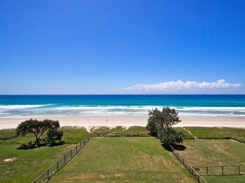 4/399 Golden Four Drive, Tugun QLD 4224