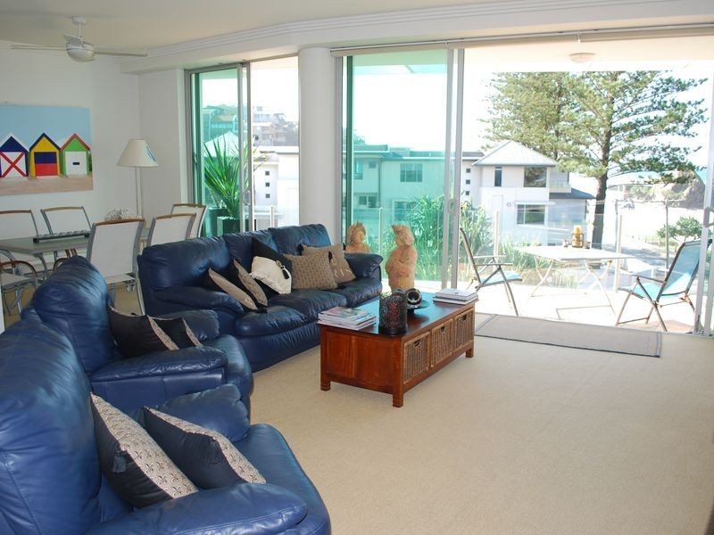 302/2 Tomewin st, Currumbin QLD 4223