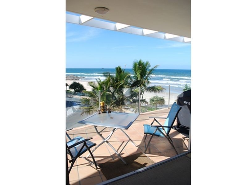 302/2 Tomewin st, Currumbin QLD 4223