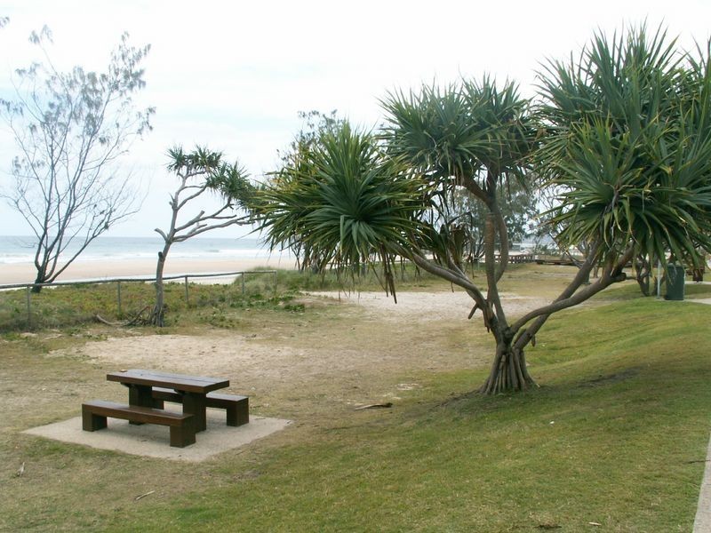 Beautiful Beachside Unit, Currumbin QLD 4223