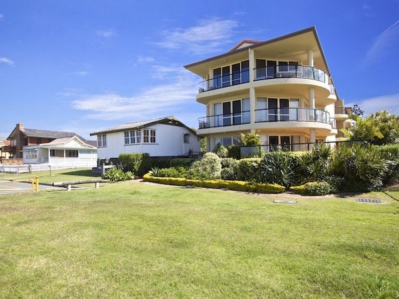 1/231 Golden Four Drive, Bilinga QLD 4225