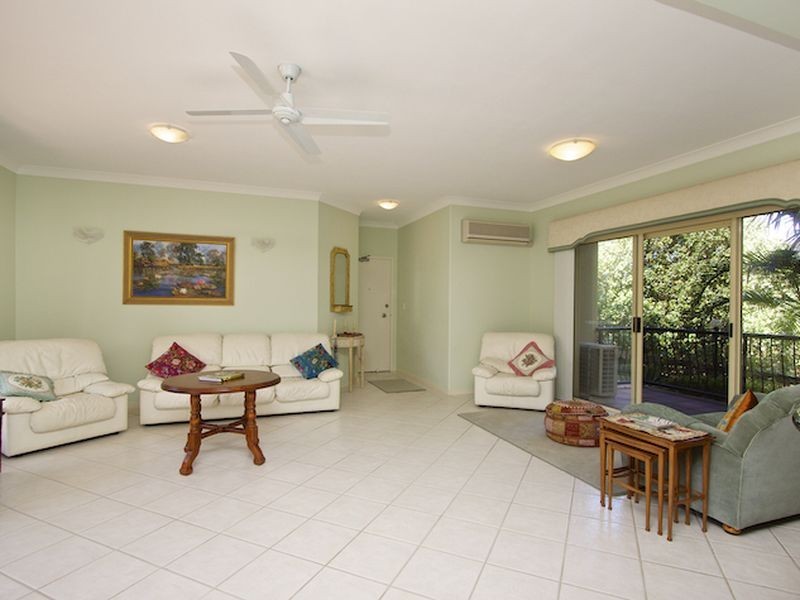 1/231 Golden Four Drive, Bilinga QLD 4225