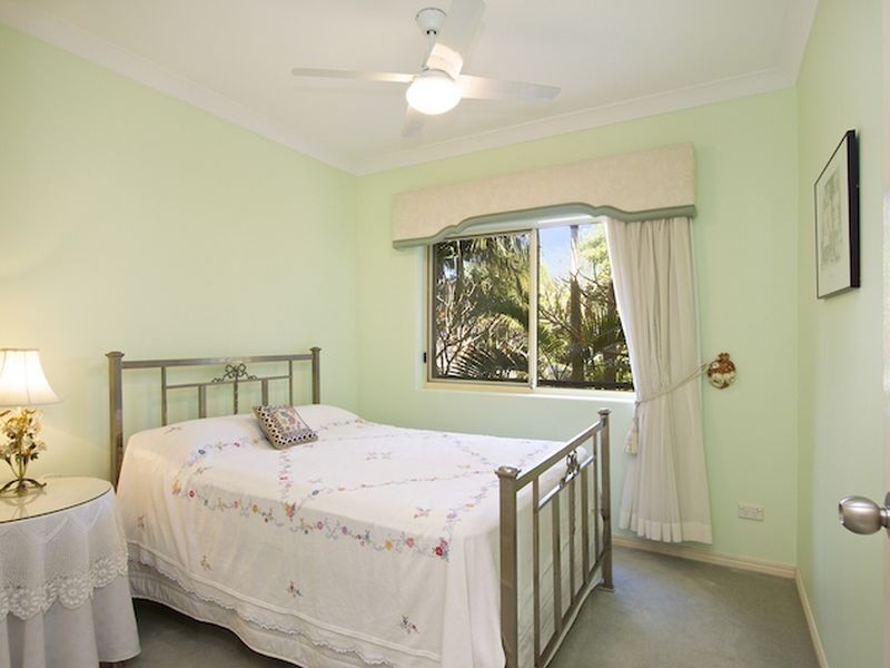 1/231 Golden Four Drive, Bilinga QLD 4225