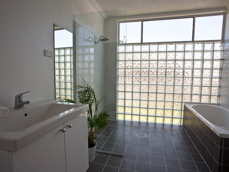 46 Bradshaw Drive, Currumbin QLD 4223